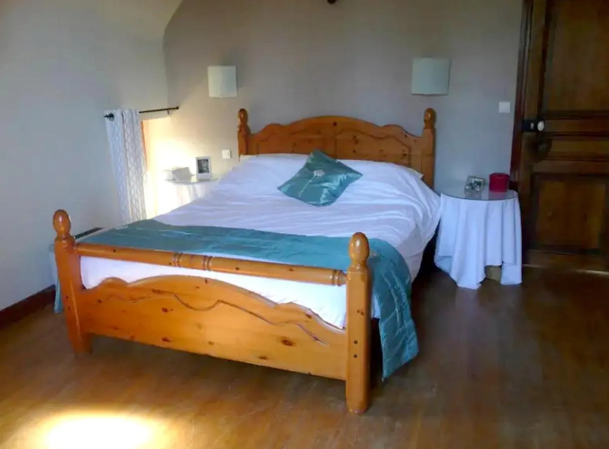 Maison Lumineuse Et Charmante A Carlucet Avec Piscine Partagee France