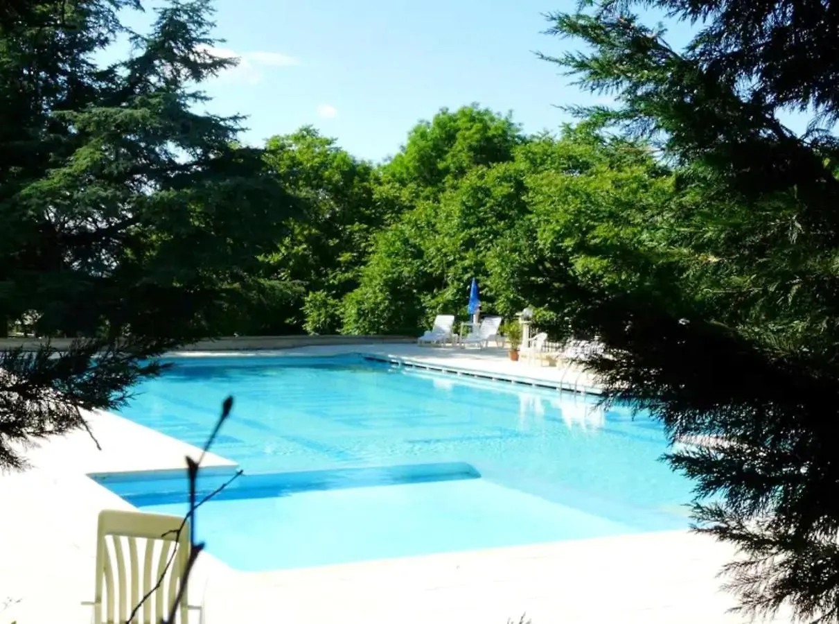 Maison Lumineuse Et Charmante A Carlucet Avec Piscine Partagee Holiday home