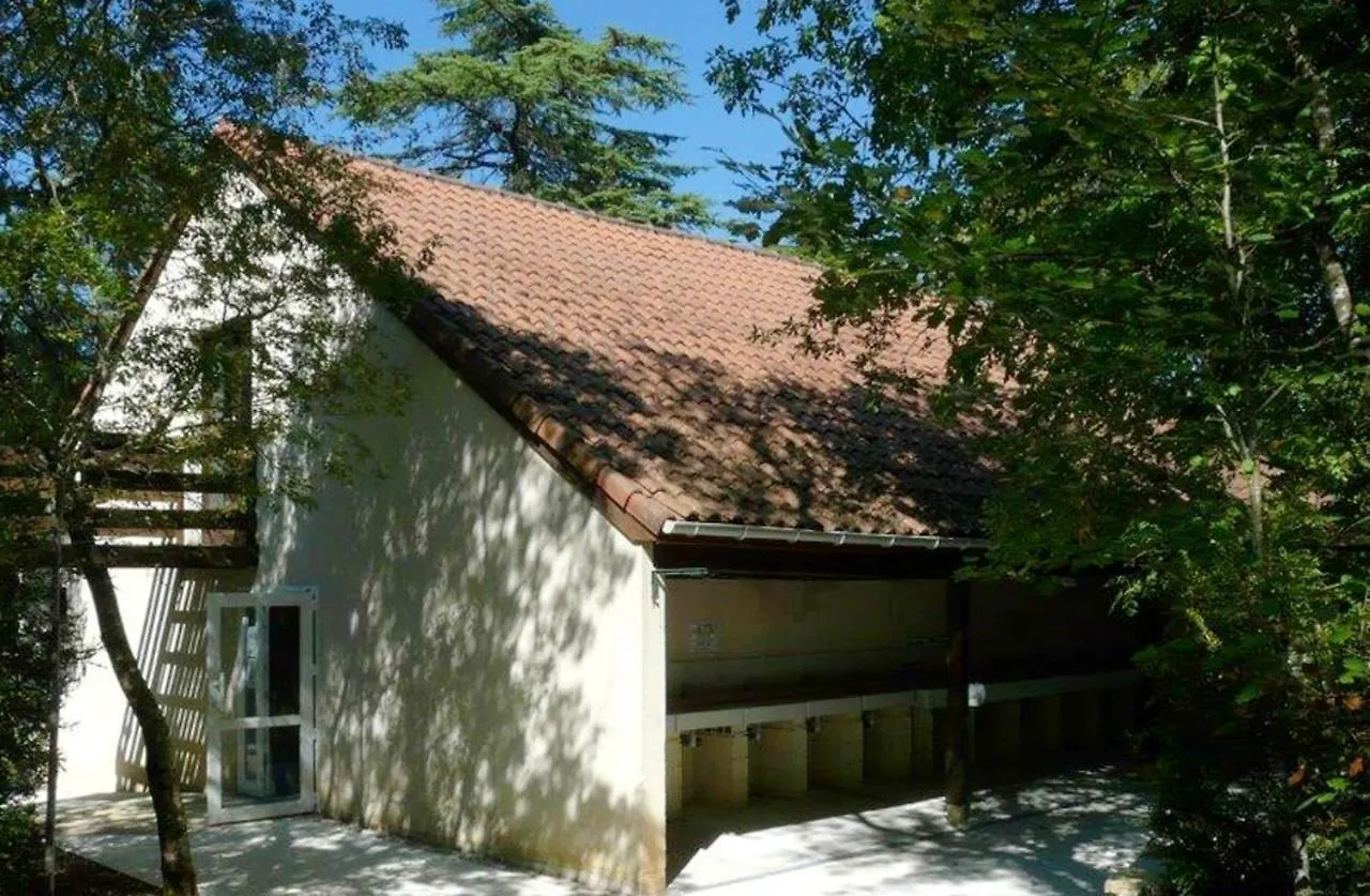 Holiday home Maison Lumineuse Et Charmante A Carlucet Avec Piscine Partagee