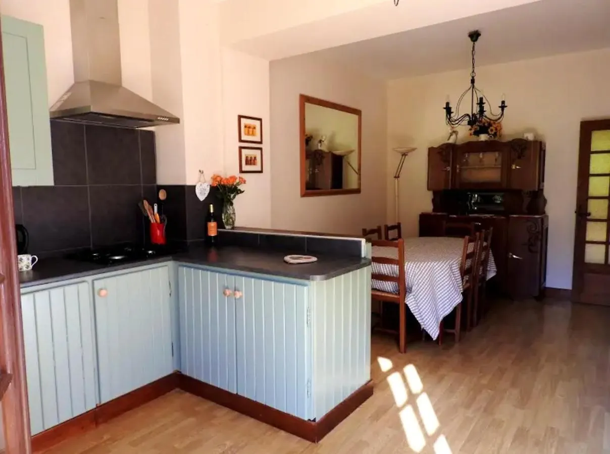 Holiday home Maison Lumineuse Et Charmante A Carlucet Avec Piscine Partagee France
